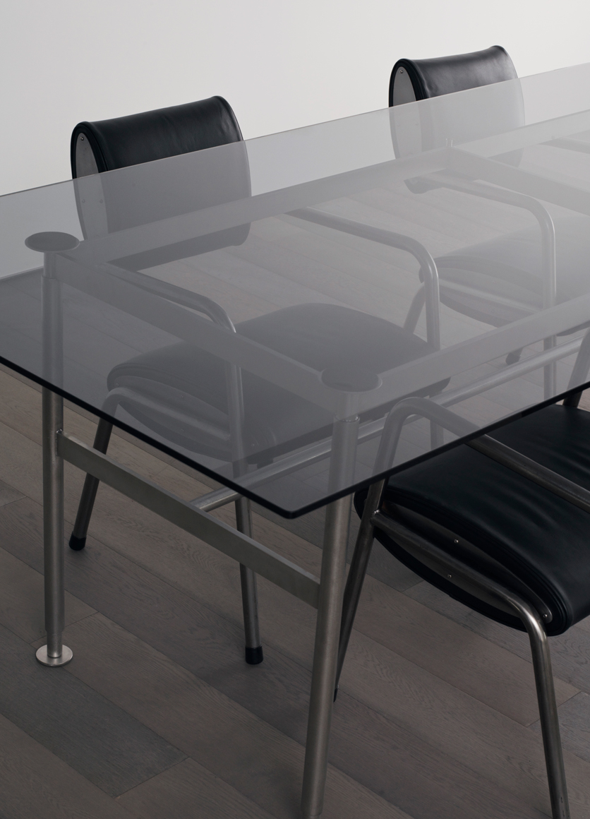 LP-03 GLASS TABLE