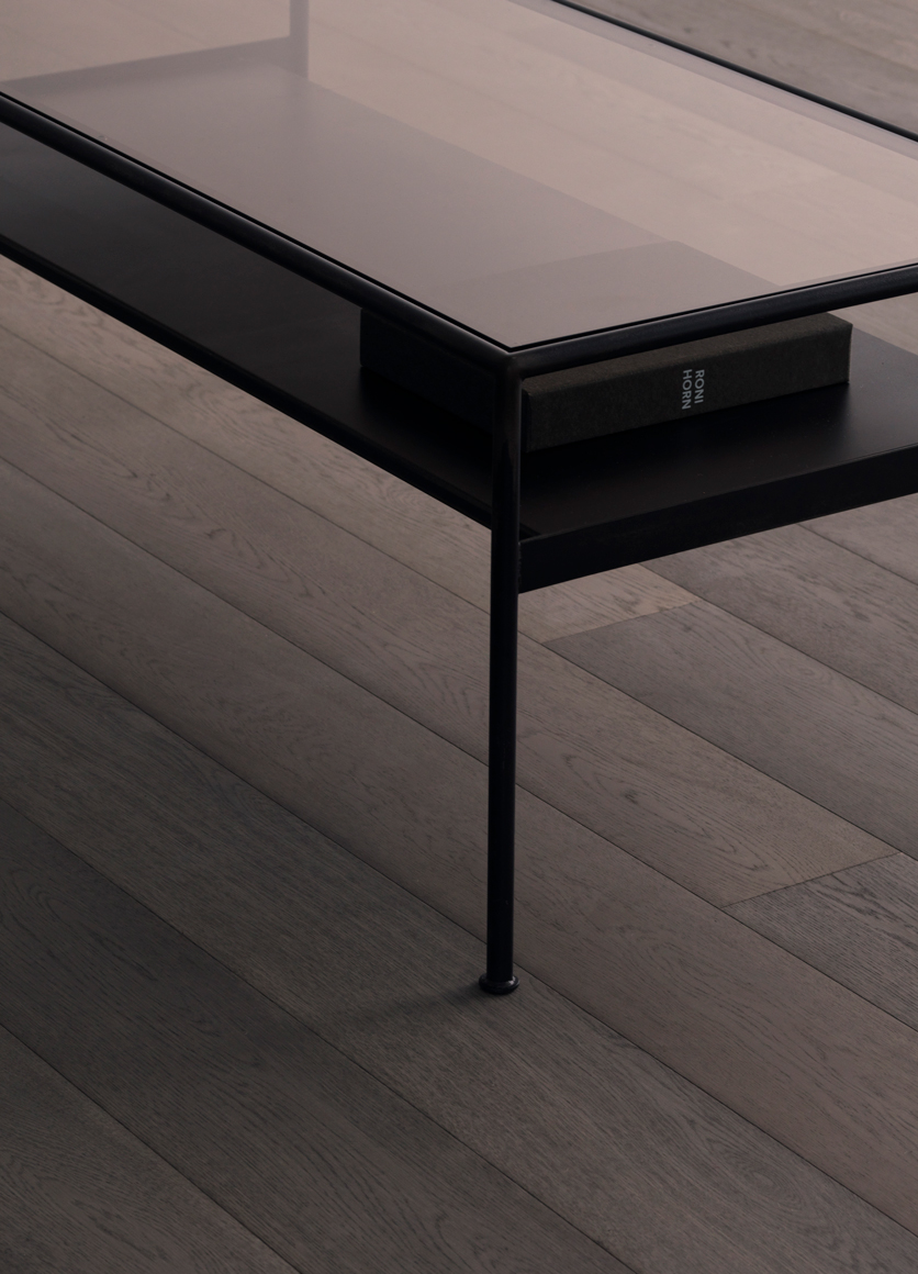 LP-11 CENTER TABLE